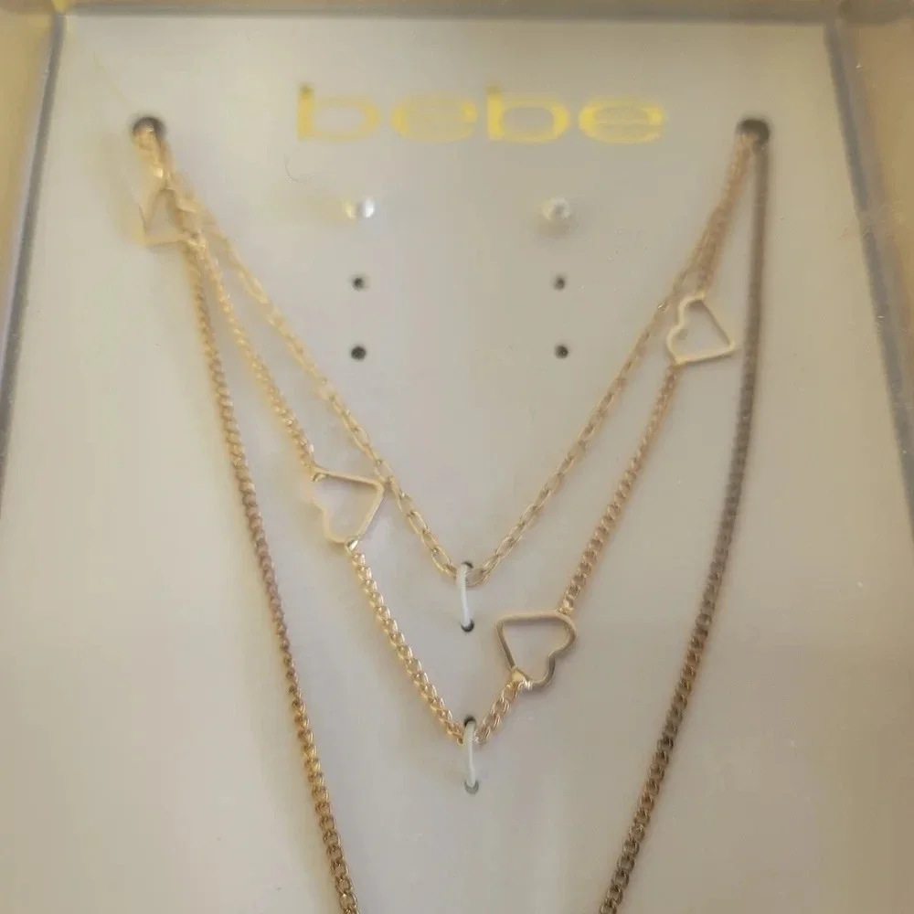 NEW BEBE BOX SET GOLD TONE CHAIN LOVE NECKLACE HEART **Missing 2 Sets Earrings**